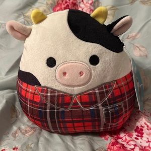 8” Connor cow squishmallow
